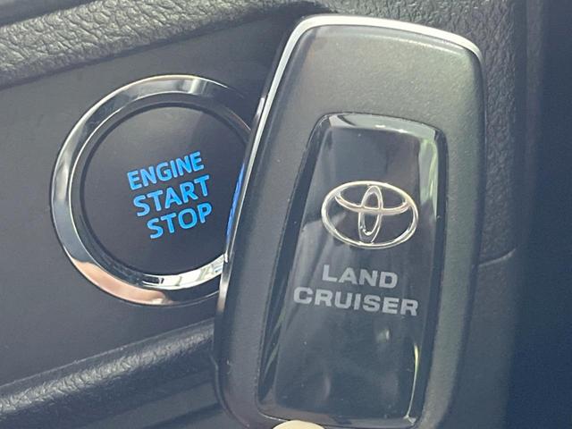 ランドクルーザープラド TX Lパッケージ マットブラックエディション 禁煙車 7人乗 9型ディスプレイオーディオ マルチテレインモニター ムーンルーフ 黒革シート ドライブレコーダー LEDヘッドランプ シートベンチレーション レーダークルーズ ルーフレール(25枚目)