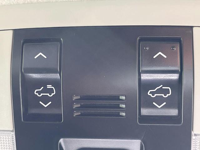 ランドクルーザープラド TX Lパッケージ マットブラックエディション 禁煙車 7人乗 9型ディスプレイオーディオ マルチテレインモニター ムーンルーフ 黒革シート ドライブレコーダー LEDヘッドランプ シートベンチレーション レーダークルーズ ルーフレール(41枚目)