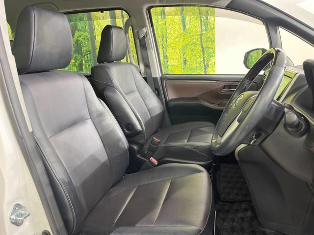 エスクァイア Gi 禁煙車 純正エアロ 純正9型ナビ 両側電動スライドドア セーフティセンスC クルーズコントロール ブラック合皮シート 快適温熱シート ナノイー付左右独立温度調整オートエアコン ドラレコ ETC2.0(8枚目)