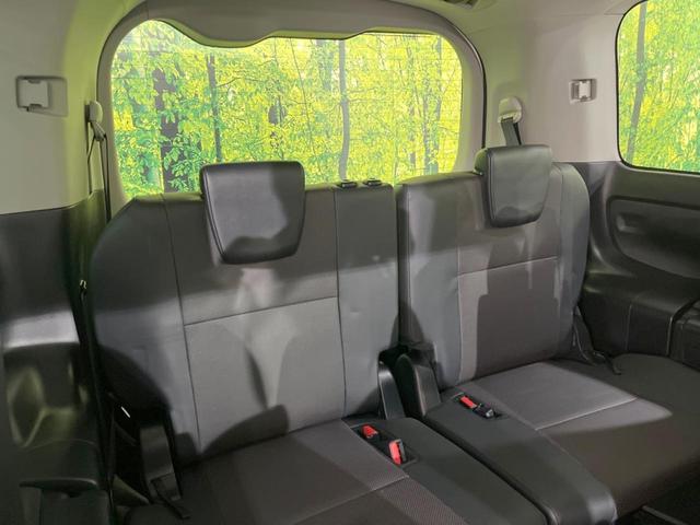 エスクァイア Gi 禁煙車 純正エアロ 純正9型ナビ 両側電動スライドドア セーフティセンスC クルーズコントロール ブラック合皮シート 快適温熱シート ナノイー付左右独立温度調整オートエアコン ドラレコ ETC2.0(10枚目)