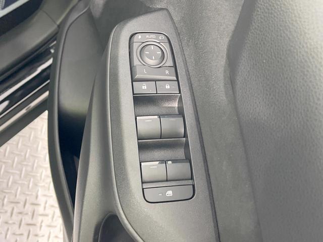 ヤリスクロス X 禁煙車 メモリーナビ バックカメラ セーフティセンス PSB レーダークルーズ ETC ドラレコ Bluetooth フルセグ スマートキー オートマチックハイビーム レーンディパーチャーアラート(37枚目)