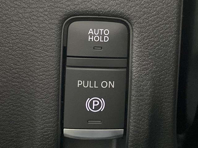 セレナ ハイウェイスターＶ　登録済未使用車　１２．３型メーカーナビ　全周囲カメラ　インテリジェントルームミラー　プロパイロット　ＢＳＭ　ハンズフリー付両側電動スライドドア　ＬＥＤヘッドランプ　置くだけ充電　ＵＳＢ電源ソケット（26枚目）