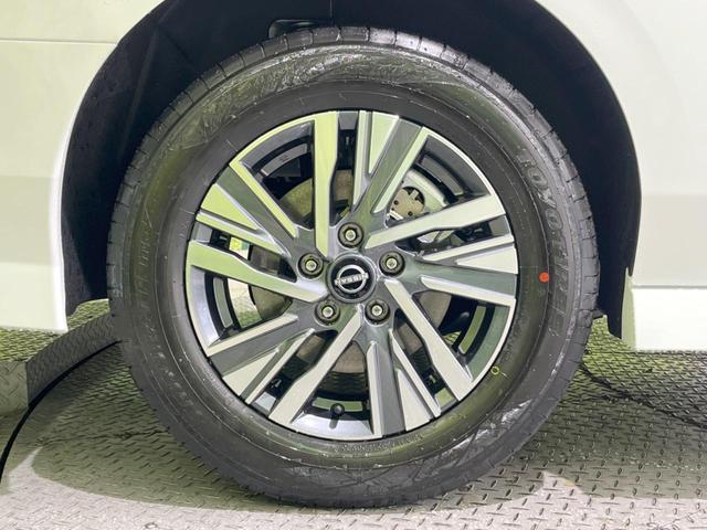 セレナ ハイウェイスターＶ　登録済未使用車　１２．３型メーカーナビ　全周囲カメラ　インテリジェントルームミラー　プロパイロット　ＢＳＭ　ハンズフリー付両側電動スライドドア　ＬＥＤヘッドランプ　置くだけ充電　ＵＳＢ電源ソケット（61枚目）