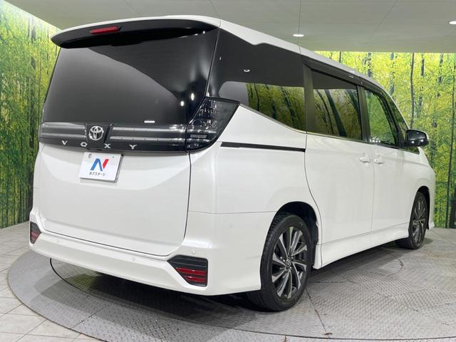 ヴォクシー Ｓ－Ｚ　１４型後席モニター　快適利便パッケージｈｉｇｈ　メーカー１０．５型ナビ付ＤＡ　全周囲カメラ　ＢＳＭ　ヘッドアップディスプレイ　３眼ＬＥＤヘッド　デジタルインナーミラー　両側電動スライドドア　禁煙車（65枚目）