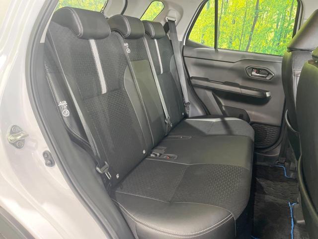 ロッキー プレミアムＧ　ＨＥＶ　純正９型ナビ　全周囲カメラ　スマートアシスト　アダプティブクルーズ　禁煙車　ハーフレザーシート　シートヒーター　ドラレコ　ＬＥＤヘッド／フォグ　シーケンシャルターンランプ　純正１７インチＡＷ（9枚目）