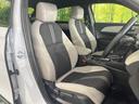 ヴェゼル ｅ：ＨＥＶ　Ｚ・ＰＬａＹパッケージ　パノラマルーフ　プレミアムオーディオ　全周囲カメラ　９型ホンダコネクトディスプレイ　禁煙車　ワイヤレス充電　ＥＴＣ２．０　ツートーンルーフ　１８インチアルミ　ハンズフリーパワーバックドア　コンビシート（8枚目）