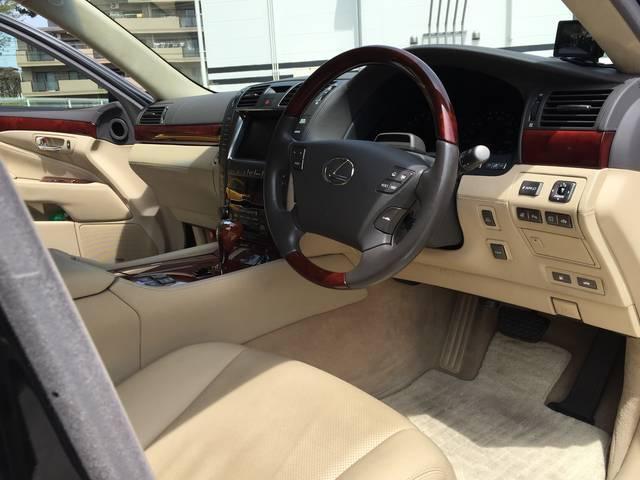 LS600hL後席セパレートシートパッケージ サンルーフ(13枚目)