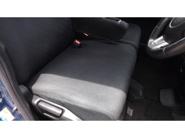 Ｎ－ＢＯＸ＋ ２トーンカラースタイル　Ｇ・ターボパッケージ　ナビ／地Ｄフルセグ／Ｂｌｕｅｔｏｏｔｈ／ＥＴＣ／スマートキー×２個／両側パワースライドドア／ドラレコ／ドアバイザー／４ＷＤ／記録簿付き／ワンオーナー（30枚目）
