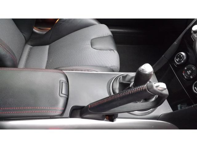 ＲＸ－８ タイプＲＳ　ビルシュタイン足廻り／社外マフラー／ＲＥＣＡＲＯシート／ＢＯＳＥサウンド／カードキー／リアスポ／前後ドライブレコーダー／ＥＴＣ／キセノン／６ＳＰＥＥＤ／禁煙車（33枚目）
