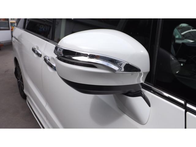 オデッセイ アブソルート・ＥＸ　ナビ／ＴＶ／Ｂｌｕｅｔｏｏｔｈ／全方位カメラ／ＨＤＭＩ／後席フリップダウンＭ／ＥＴＣ／黒本革パワーシート／両側自動ドア／レーダークルーズ／衝突軽減ブレーキ／ＢＳＭ／左右シートヒーター／記録簿付／禁煙（14枚目）