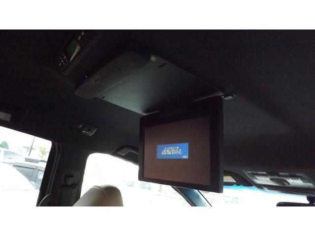 エスティマ 　８インチナビ／地デジ／Ｂｌｕｅｔｏｏｔｈ／Ｂカメラ／ＥＴＣ／スマートキー２個／エンジンスターター／両側自動ドア／革シート／左右シートヒーター／後席フリップダウンモニター／クルーズＣ／記録簿付／禁煙車（42枚目）