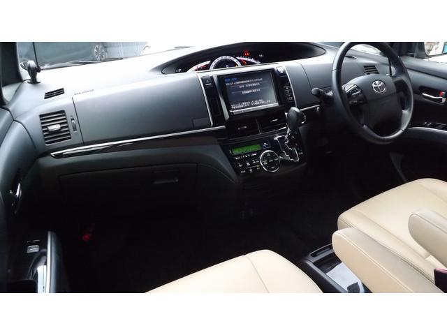 エスティマ 　８インチナビ／地デジ／Ｂｌｕｅｔｏｏｔｈ／Ｂカメラ／ＥＴＣ／スマートキー２個／エンジンスターター／両側自動ドア／革シート／左右シートヒーター／後席フリップダウンモニター／クルーズＣ／記録簿付／禁煙車（43枚目）