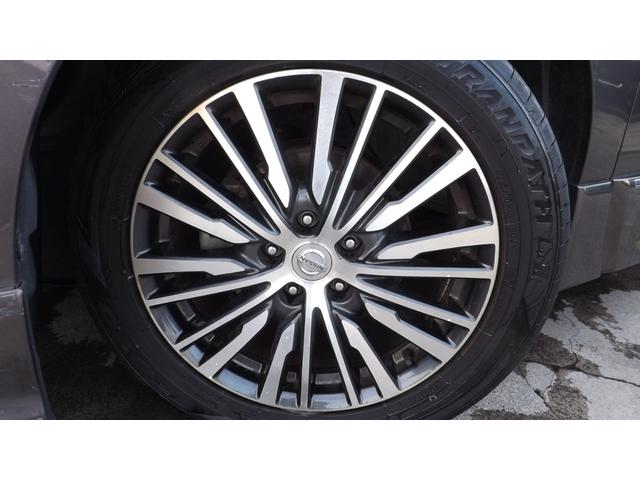 エルグランド 350ハイウェイスター HDDナビ/地デジフルセグ/Bluetooth/USB/全方位カメラ/ETC/スマートキー両側自動ドア/パワーバックドア/ハーフレザー/クルーズC/ドラレコ/後席スモークフィルム/LEDライト/禁煙車(17枚目)