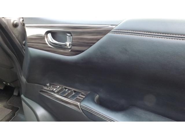 エルグランド 350ハイウェイスター HDDナビ/地デジフルセグ/Bluetooth/USB/全方位カメラ/ETC/スマートキー両側自動ドア/パワーバックドア/ハーフレザー/クルーズC/ドラレコ/後席スモークフィルム/LEDライト/禁煙車(41枚目)