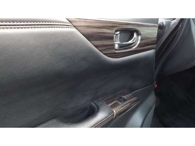 エルグランド 350ハイウェイスター HDDナビ/地デジフルセグ/Bluetooth/USB/全方位カメラ/ETC/スマートキー両側自動ドア/パワーバックドア/ハーフレザー/クルーズC/ドラレコ/後席スモークフィルム/LEDライト/禁煙車(52枚目)