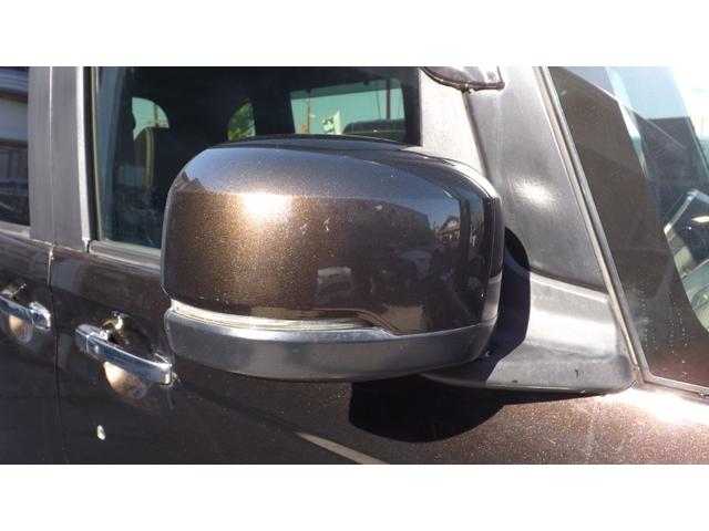 N-BOXカスタム G・EXターボホンダセンシング ナビ地D/Bluetooth/USB/バックカメラ/Hセンシング/両側自動ドア/LEDライト/Hレザー/スーパースライドシート/スマートキー/デジタルインナーミラー/シーケンシャル/オートミラー/禁煙(12枚目)