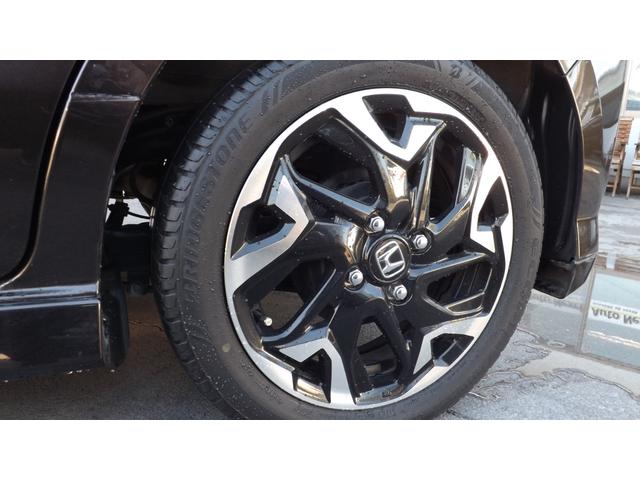 N-BOXカスタム G・EXターボホンダセンシング ナビ地D/Bluetooth/USB/バックカメラ/Hセンシング/両側自動ドア/LEDライト/Hレザー/スーパースライドシート/スマートキー/デジタルインナーミラー/シーケンシャル/オートミラー/禁煙(17枚目)