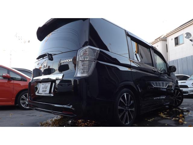 ステップワゴンスパーダ Ｚ　クールスピリット　大型９インチナビ／地Ｄフルセグ／バックカメラ／キセノン／スマートキー／ＥＴＣ／クルーズコントロール／両側自動ドア／パドルシフト／フルエアロ／ローダウン／ハーフレザー／禁煙車（10枚目）