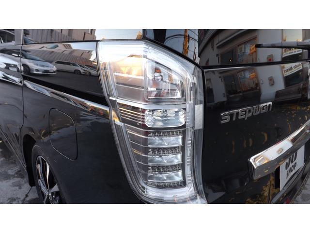 ステップワゴンスパーダ Ｚ　クールスピリット　大型９インチナビ／地Ｄフルセグ／バックカメラ／キセノン／スマートキー／ＥＴＣ／クルーズコントロール／両側自動ドア／パドルシフト／フルエアロ／ローダウン／ハーフレザー／禁煙車（16枚目）