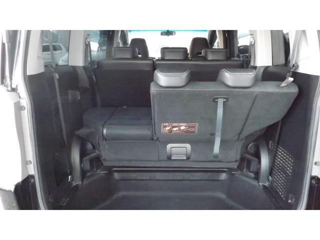 ステップワゴンスパーダ Ｚ　クールスピリット　大型９インチナビ／地Ｄフルセグ／バックカメラ／キセノン／スマートキー／ＥＴＣ／クルーズコントロール／両側自動ドア／パドルシフト／フルエアロ／ローダウン／ハーフレザー／禁煙車（70枚目）