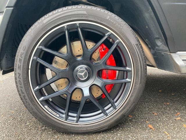 Ｇクラス Ｇ６３　右ハンドル・マグノナイトブラック・ブラックインテリア・ＡＭＧ２２ｉｎｃｈｉアルミホイール・ＤＶＤプレイヤー・カロッツェリアフリップモニター（5枚目）
