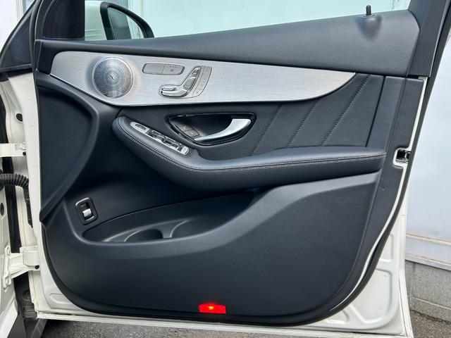 GLC GLC220d 4マチッククーペスポーツ(本革仕様) ワンオーナー・本革仕様・禁煙・サンルーフ・ブルメスターサウンド・アプリ連動サウンドマフラー・パナメリカグリル・前後ドラレコ・有償カラー・車両鑑定書付(22枚目)