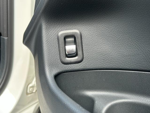GLC GLC220d 4マチッククーペスポーツ(本革仕様) ワンオーナー・本革仕様・禁煙・サンルーフ・ブルメスターサウンド・アプリ連動サウンドマフラー・パナメリカグリル・前後ドラレコ・有償カラー・車両鑑定書付(25枚目)