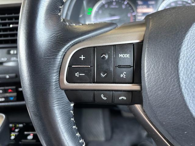 ＲＸ ＲＸ２００ｔ　バージョンＬ　マークレビンソンプレミアムサラウンド　パノラマルーフ　黒革　木目調内装　セーフティセンス　ＡＣＣ　純正ナビ　パノラマビュー　フルセグＴＶ　カードキー１個　Ｓキー２個　取説（31枚目）