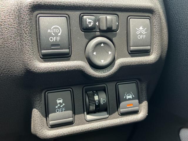 ノート Ｘ　ワンオーナー　禁煙車　純正メモリナビ（35枚目）
