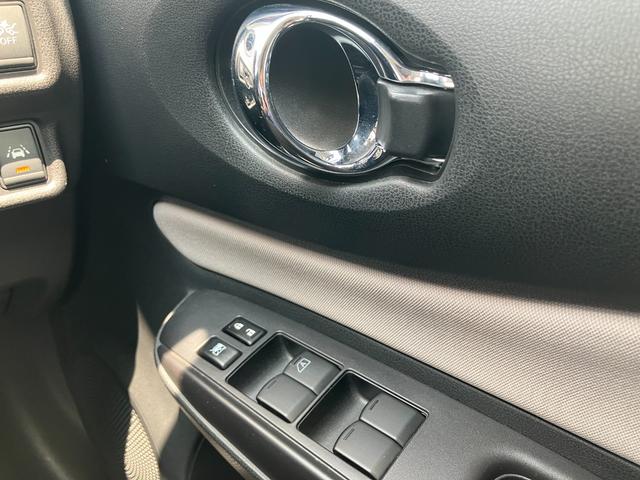 ノート Ｘ　ワンオーナー　禁煙車　純正メモリナビ（36枚目）