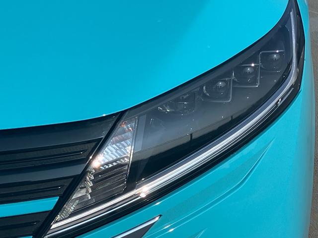 ノート Ｘ　ワンオーナー　禁煙車　純正メモリナビ（10枚目）