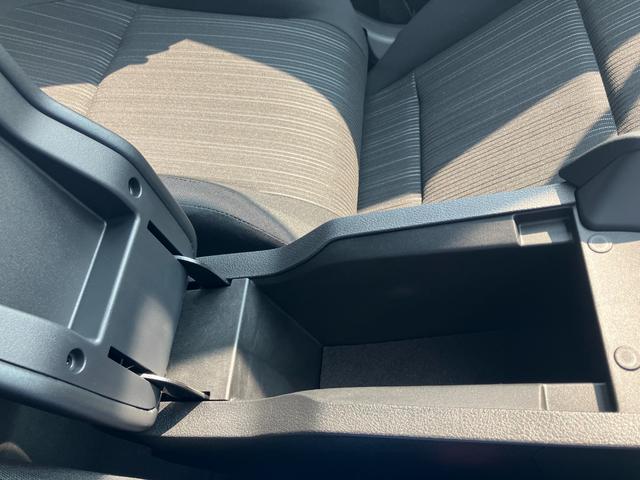 ノート Ｘ　ワンオーナー　禁煙車　純正メモリナビ（39枚目）