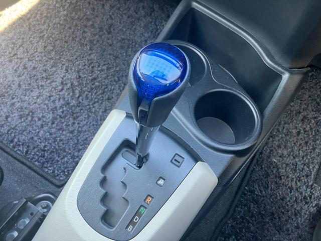 アクア 　ワンオーナー　禁煙車　純正ＳＤナビ　バックカメラ　ワンセグＴＶ　ＥＴＣ　キーレス　横滑り防止装置　車両・ナビ取説有　ディーラー記録簿（Ｈ２７．２８．２９．３０．Ｒ１．２．３．４．５年）（36枚目）