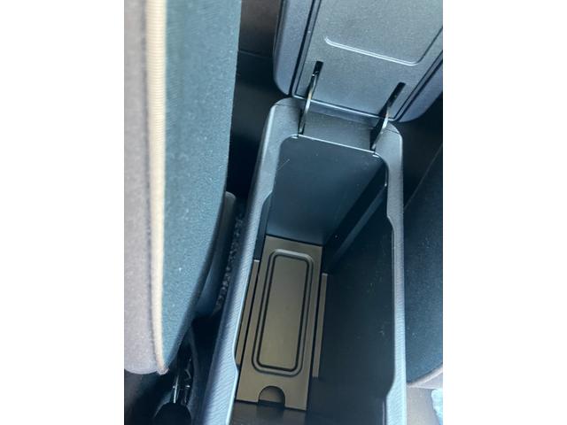 アクア 　ワンオーナー　禁煙車　純正ＳＤナビ　バックカメラ　ワンセグＴＶ　ＥＴＣ　キーレス　横滑り防止装置　車両・ナビ取説有　ディーラー記録簿（Ｈ２７．２８．２９．３０．Ｒ１．２．３．４．５年）（40枚目）