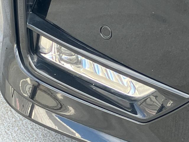 セレナ ハイウェイスターＶ　ワンオーナー　禁煙車　２列目モニター　純正メモリナビ　全周囲カメラ　プロパイロット　ドラレコ前後　ＥＴＣ　両側電動スライドドア　デジタルインナーミラー　ブラインドスポット　スタッドレスタイヤ４本車載（13枚目）