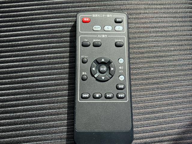 セレナ ハイウェイスターＶ　ワンオーナー　禁煙車　２列目モニター　純正メモリナビ　全周囲カメラ　プロパイロット　ドラレコ前後　ＥＴＣ　両側電動スライドドア　デジタルインナーミラー　ブラインドスポット　スタッドレスタイヤ４本車載（45枚目）