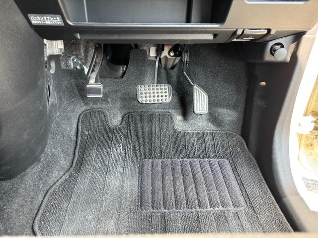 ムーヴキャンバス Ｘリミテッドメイクアップ　ＳＡＩＩ　ワンオーナー　禁煙車　純正ナビ　３６０度カメラ　フルセグＴＶ　両側電動スライドドア　ＥＴＣ　ドラレコ　車ナビ取説　スマートキー２個　ディーラー記録簿Ｒ６年　後席シート未使用（6枚目）