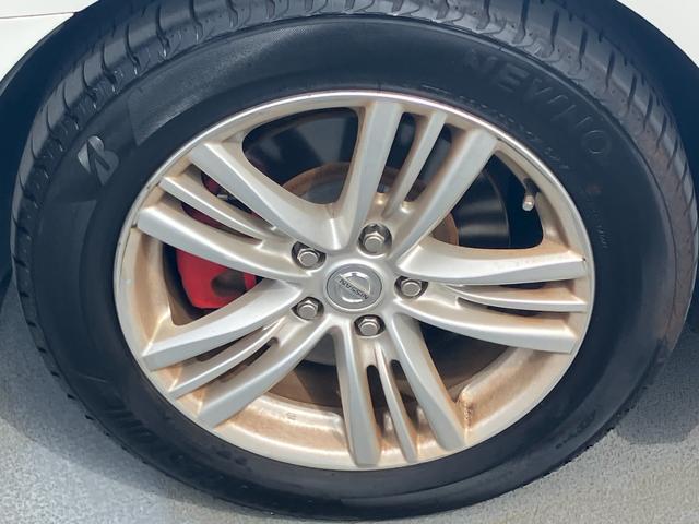 スカイライン ２５０ＧＴ　タイプＰ　本革シート　純正ＨＤＤナビ　インフィニティ使用ロゴ　バック・サイドカメラ　フルセグＴＶ　ミュージックサーバー　ＢＯＳＥサウンド　　ＥＴＣ　スモークテールライト　マッドガード　パワーシート（17枚目）