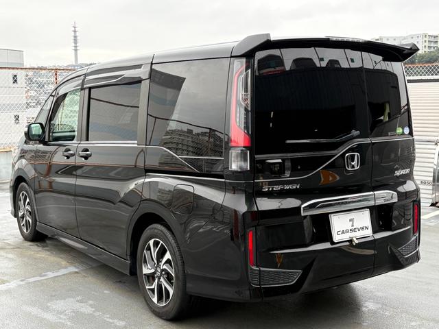 ステップワゴンスパーダ スパーダ　ホンダセンシング　１オーナー　純正メモリナビ　２列目モニター　バックカメラ　フルセグＴＶ　Ｂｌｕｅｔｏｏｔｈ接　ＥＴＣ　前後ドラレコ　スマートキー２個　革調シートカバー　シティブレーキ　レーンキープ　コーナーセンサー（8枚目）