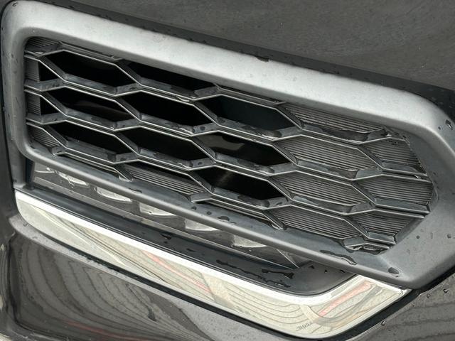 ステップワゴンスパーダ スパーダ　ホンダセンシング　１オーナー　純正メモリナビ　２列目モニター　バックカメラ　フルセグＴＶ　Ｂｌｕｅｔｏｏｔｈ接　ＥＴＣ　前後ドラレコ　スマートキー２個　革調シートカバー　シティブレーキ　レーンキープ　コーナーセンサー（13枚目）