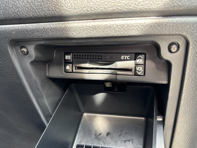 ノア Ｓｉ　ワンオーナー　純正ＳＤナビ　フルセグＴＶ（走行中可）　バックカメラ　ＥＴＣ　４ＷＤ　両側電動スライドドア　スマートキー２個　車両・ナビ取説　記録簿　ブルートゥース接続可（29枚目）
