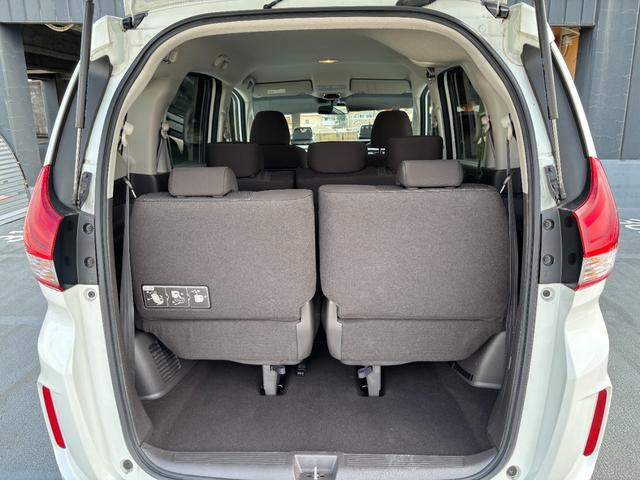 フリード Ｇ・ホンダセンシング　純正ギャザーズナビ　フルセグＴＶ　バックカメラ　ドラレコ　ＥＴＣ　ホンダセンシング　レーダークルーズコントロール　両側電動スライド　スマートキー２個　車両・ナビ取説（16枚目）