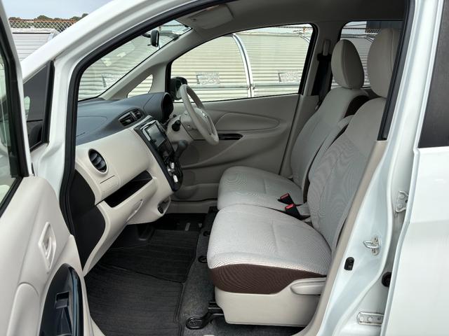 デイズ Ｊ　純正メモリナビ　フルセグＴＶ　Ｂｌｕｅｔｏｏｔｈ接　ＥＴＣ　キーレス　新車保証書付　車両・ナビ取説有　記録簿（Ｈ２９．３０．Ｒ１．３．４．５．７年）（18枚目）