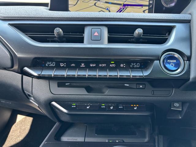 UX UX250h バージョンC ワンオーナー 禁煙車 純正メモリナビ 全周囲カメラ フルセグTV ETC2.0 前後ドラレコ 本革シート メモリーシート シートヒーター ステアリングヒーター レーダークルーズ スマートキー2個(32枚目)