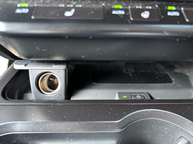 UX UX250h バージョンC ワンオーナー 禁煙車 純正メモリナビ 全周囲カメラ フルセグTV ETC2.0 前後ドラレコ 本革シート メモリーシート シートヒーター ステアリングヒーター レーダークルーズ スマートキー2個(34枚目)