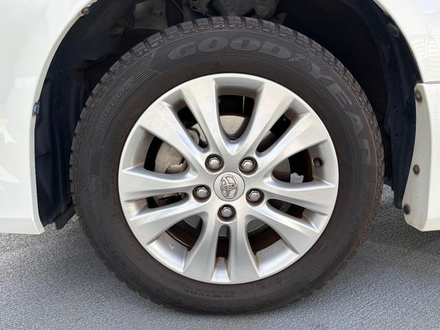 ノア Si ダブルバイビーII ワンオーナー  禁煙車 純正SDナビ フルセグTV(走行中可) 雨滴除去バックカメラ ETC 両側パワースライド 保証書 記録簿9枚有り 取説(車・ナビ) リバース連動ミラー スマートキー×2(11枚目)