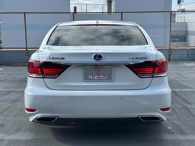 LS LS600h Fスポーツ WORK20AW サンルーフ 本革 電動トランク プレミアムサウンドシステム ドラレコ 純正ナビ TV Rカメラ 前方プリクラッシュセーフティ ディーラー記録簿H30ーR7年 純正AW冬タイヤセット有(6枚目)