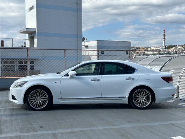 LS LS600h Fスポーツ WORK20AW サンルーフ 本革 電動トランク プレミアムサウンドシステム ドラレコ 純正ナビ TV Rカメラ 前方プリクラッシュセーフティ ディーラー記録簿H30ーR7年 純正AW冬タイヤセット有(9枚目)