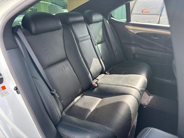 LS LS600h Fスポーツ WORK20AW サンルーフ 本革 電動トランク プレミアムサウンドシステム ドラレコ 純正ナビ TV Rカメラ 前方プリクラッシュセーフティ ディーラー記録簿H30ーR7年 純正AW冬タイヤセット有(16枚目)