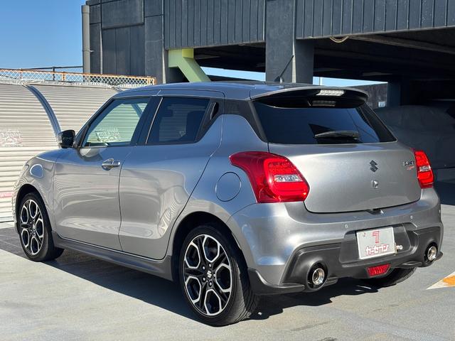 スイフトスポーツ ベースグレード　ワンオーナー　禁煙車　純正メモリナビ　全周囲カメラ　フルセグＴＶ　ＥＴＣ　前後ドラレコ　レーダークルーズ　ブラインドスポット　コーナーセンサー　シートヒーター　純正１７インチＡＷ　スマートキー２個（7枚目）